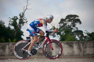 Beginning of the ride while chewing on a power bar :-)